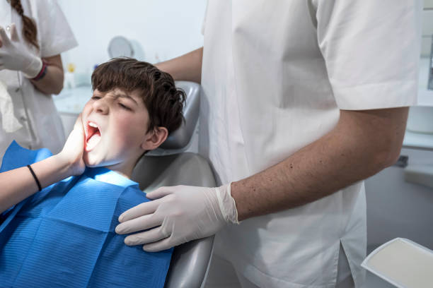 Best Broken or Cracked Tooth Emergency Dentist in North Miami, FL